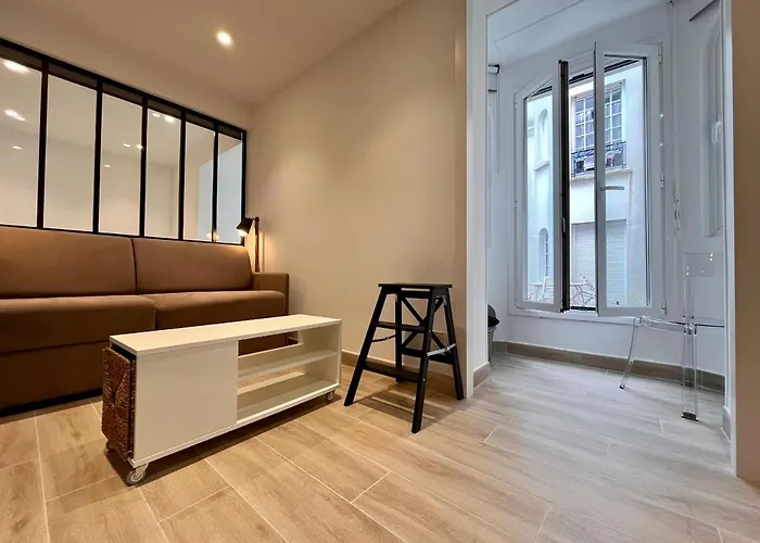 Apartment Lumineux 2 Pieces, Coeur De Saint-jean-de-luz, Proche Et Commerces, Avec Wifi - Fr-1-239-1002